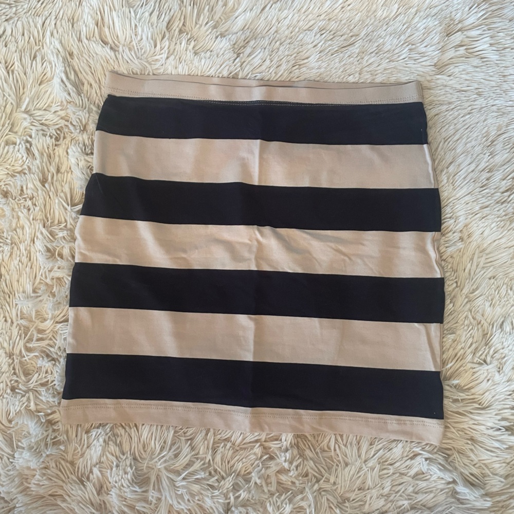 Striped mini skirt